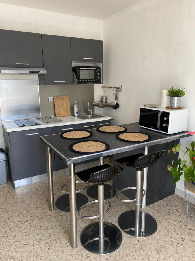 Les Lilas Hyères Exteriör bild